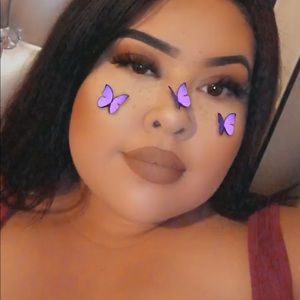 Meet your Posher, Isaura